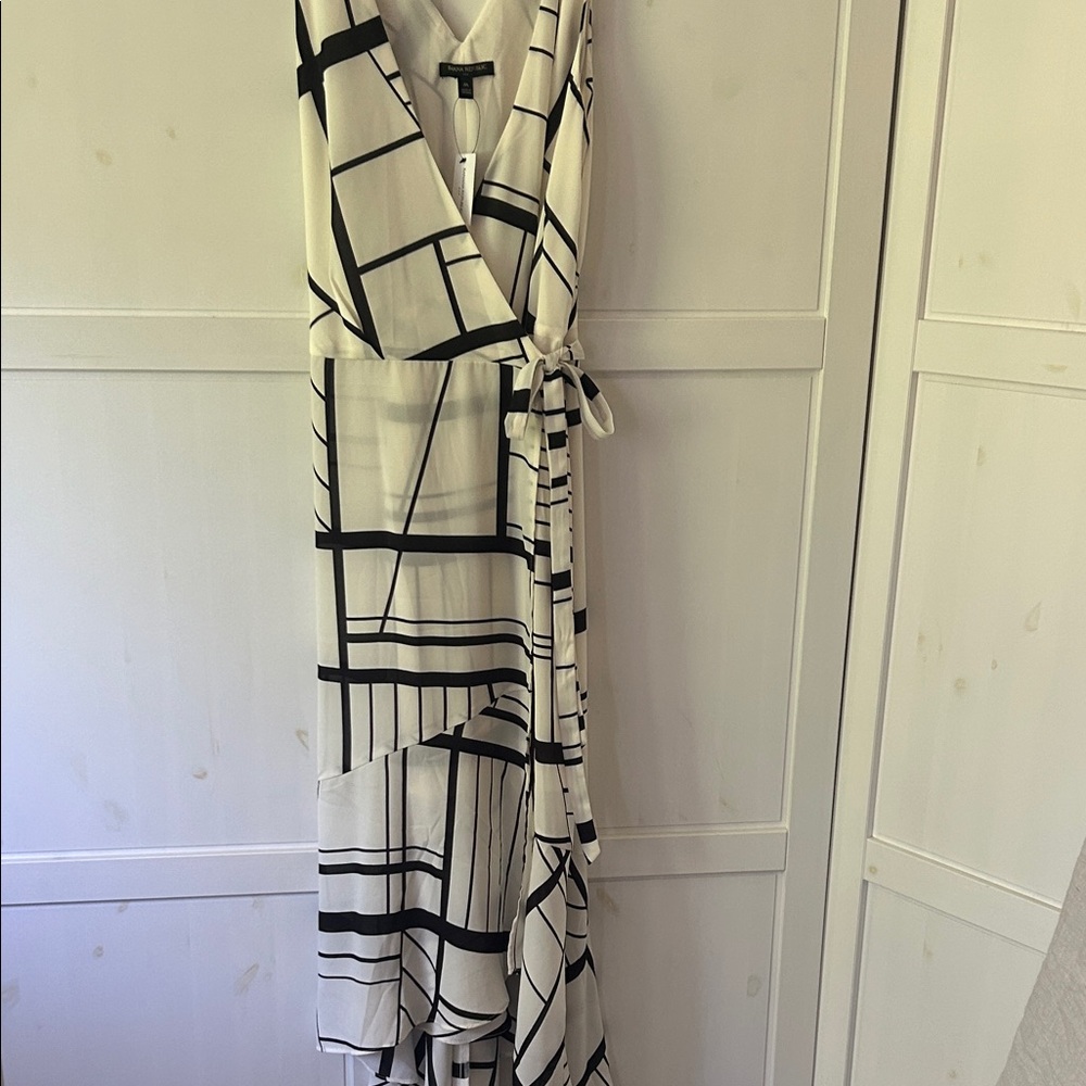 Banana Republic Geometric Black and Cream Midi Dress